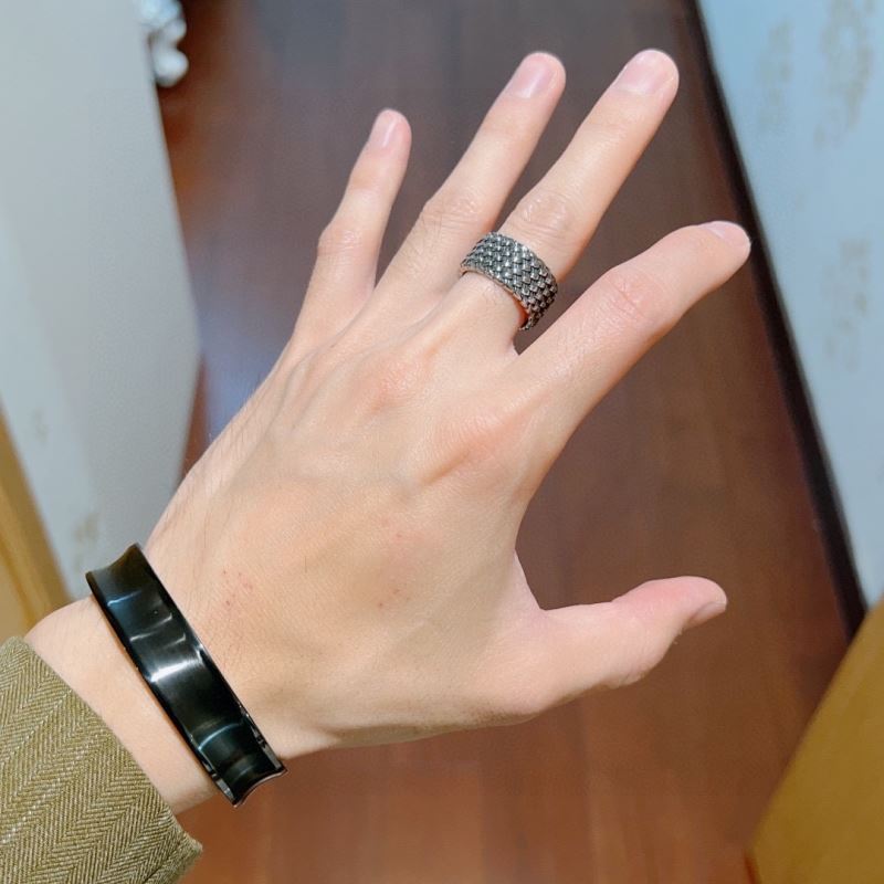 Gvc*1 rings
